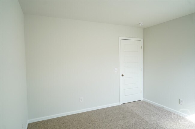 Building Photo - 104 Painted Lady Lp