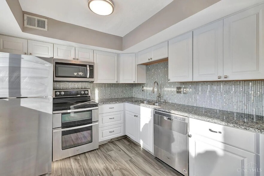 Building Photo - 7752 Montgomery Rd