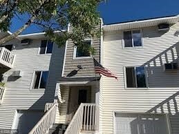 Building Photo - 945 Wescott Trl
