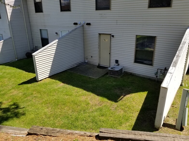 Building Photo - 1831 Aries Ct