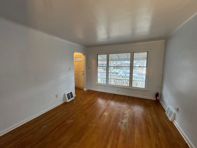 Building Photo - 21029 Blackmar Ave