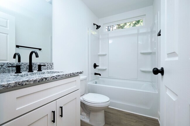 Building Photo - Brand New Duet Style Townhome in Charlotte!