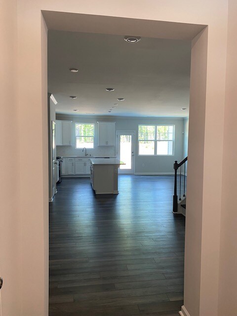 Building Photo - 425 Hazy Hls Ln