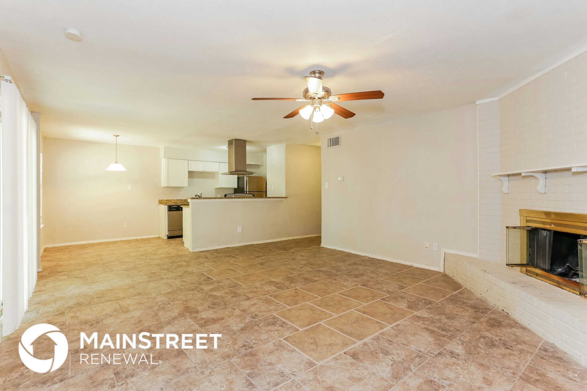 Building Photo - 817 Sandalwood Ln