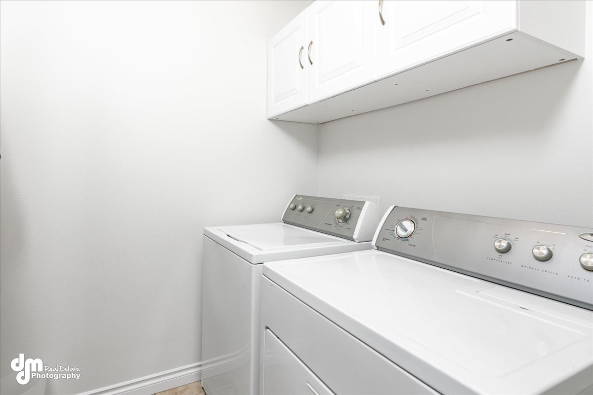 Building Photo - 299 Skwentna Dr