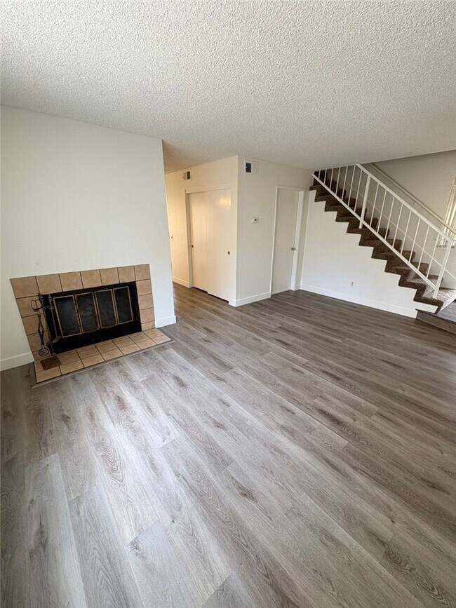 Building Photo - 3210 Orange Ave
