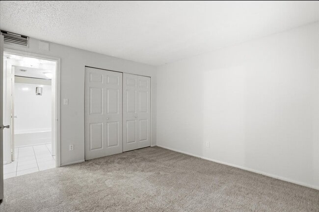 Building Photo - 3700 S Osprey Ave