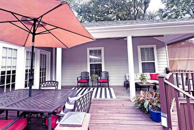 Building Photo - 3815 Montclair Dr