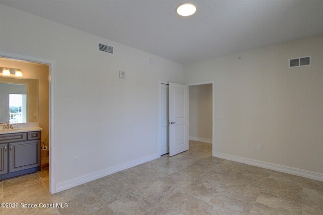 Building Photo - 1465 S Harbor City Blvd