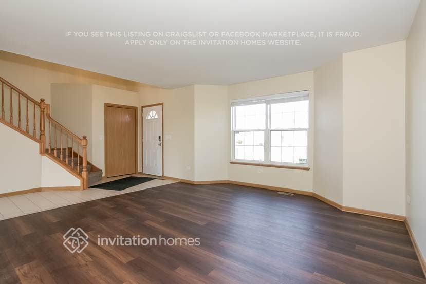 Building Photo - 4747 W Tulip Ave