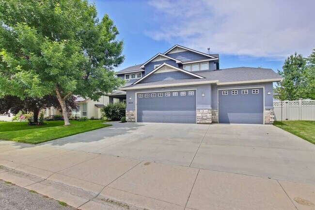 Building Photo - 2933 W Tubac Dr
