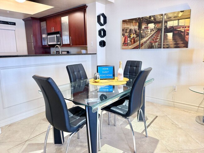 Building Photo - Meridian Luxury Condo in Resort Community ...