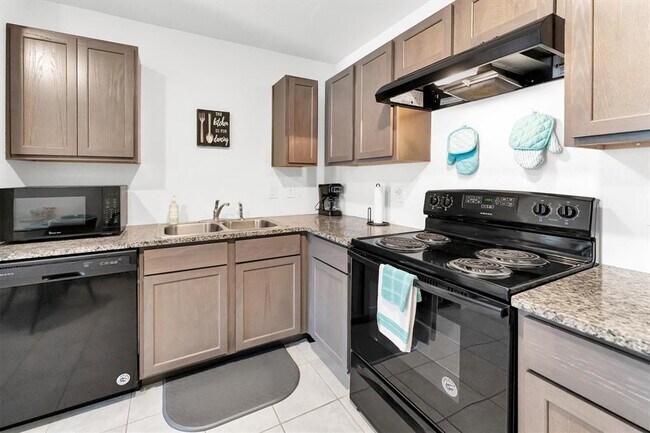 Building Photo - 24624 Pools Creek Dr