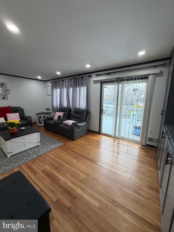 Building Photo - 15309 Alan Dr