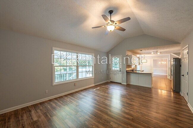 Building Photo - 114 Eagle Glen Dr