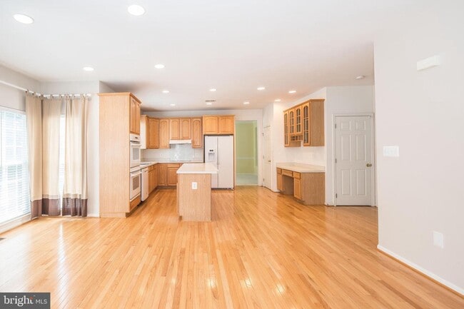 Building Photo - 12801 Victory Lakes Loop
