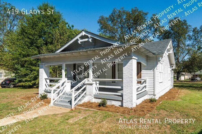 Building Photo - 419 Gladys St
