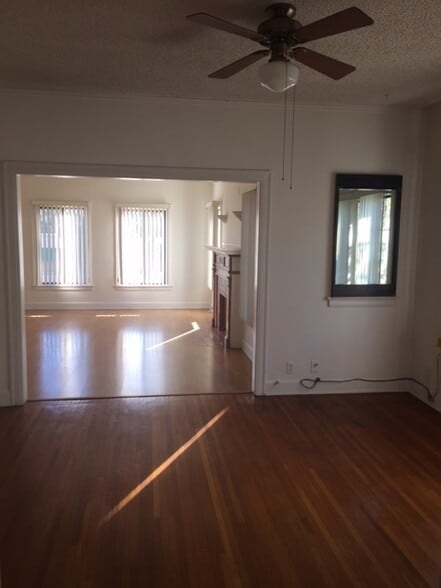 Living room - 5911 Carlton Way