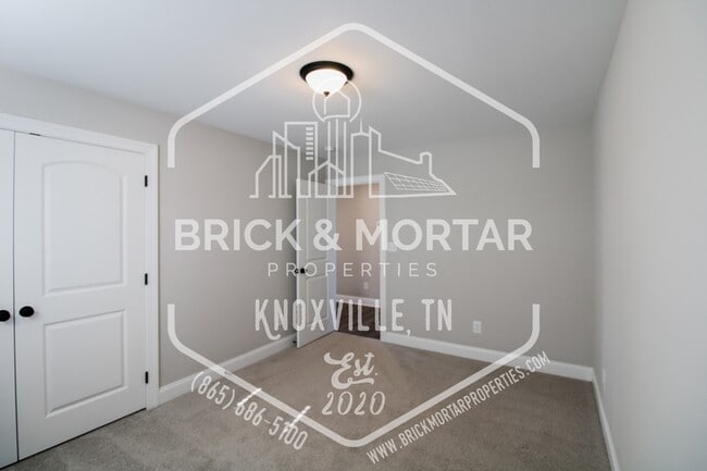 Building Photo - 1669 Spring Berry Ln