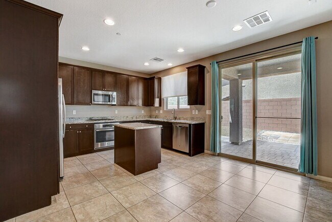Building Photo - 1442 Brushback Ave