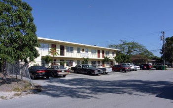 Building Photo - 225 NW 8th St