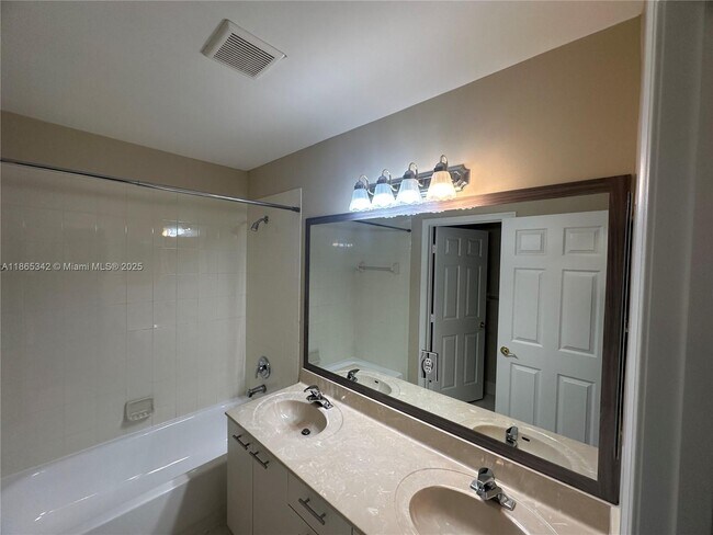 Building Photo - 4955 SW 166th Ave
