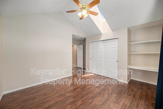 Building Photo - 9021 W Phillips Dr