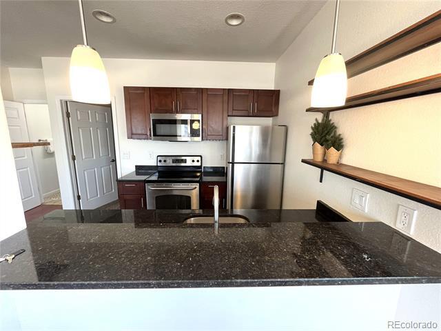 Building Photo - 679 Galapago St