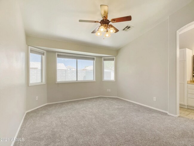 Building Photo - 16084 W Mesquite Dr