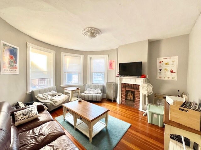 Building Photo - 96 Calumet St