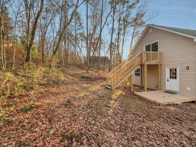 Building Photo - Adorable 3 BR 2 BA in Hixson