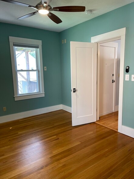 primary bedroom - 12 Berkeley St