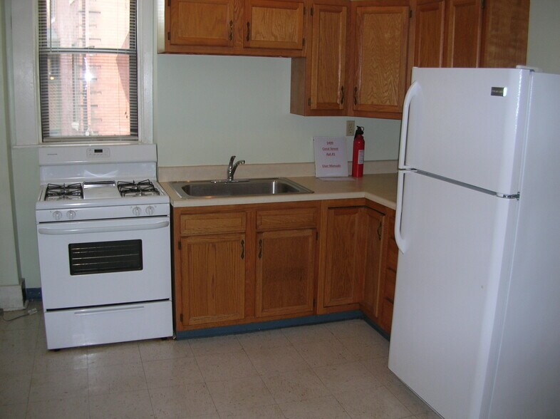 Building Photo - 5409 Coral St
