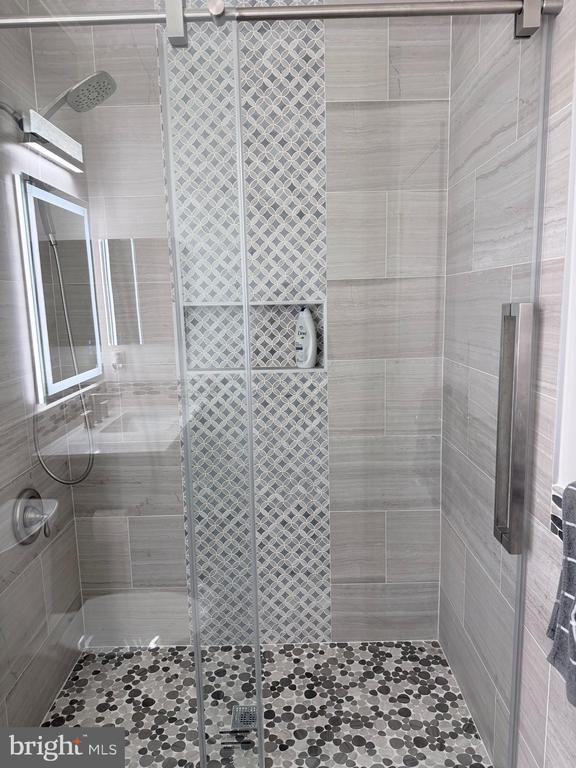 Building Photo - 413 Ruby Rd