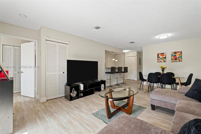 Building Photo - 4736 NW 114th Ave