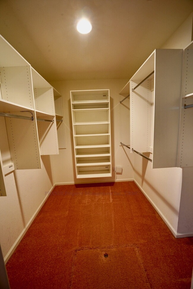 Building Photo - Loma Verde Home with Spacious Backyard, Great Neighborhood!