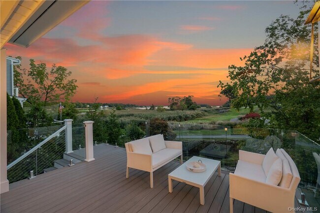 Building Photo - 184 Soundview Ave