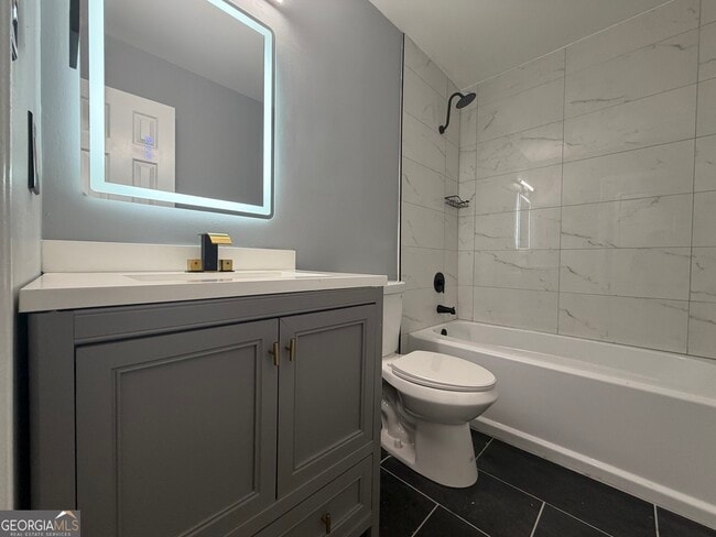 Building Photo - 5505 Park Pl S