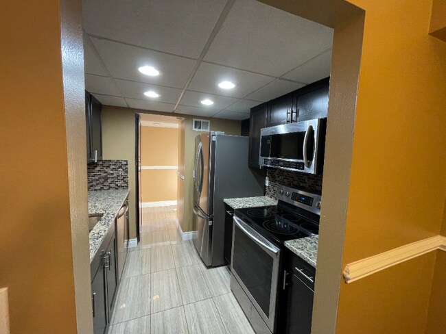 Building Photo - 18228 University Park Dr