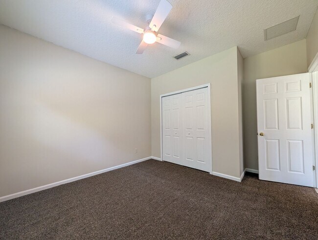Building Photo - READY NOW!! Great 4 Bedroom, 2 Bath House with a HUGE yard - Near I-295 & Dunn with quick access ...