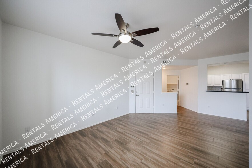 Building Photo - 5303 N 7th St