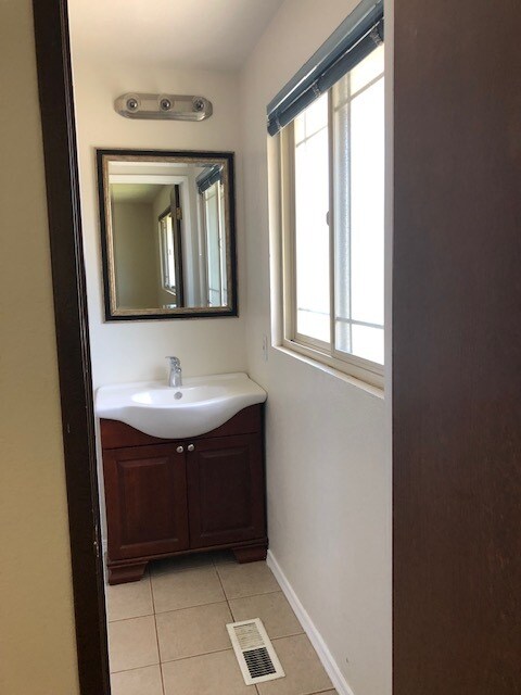 master bed full bath - 917 146th Ave SE
