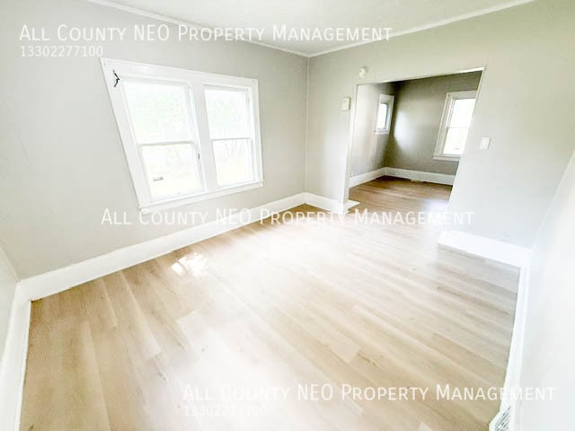Building Photo - 380 Noble Ave