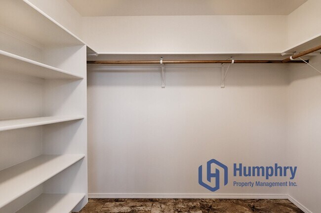 Building Photo - Great home in Meridian, close to parks, restaurants and shopping!