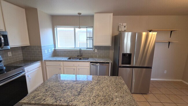 Building Photo - The Hills at Shaenfield 4 Bedroom