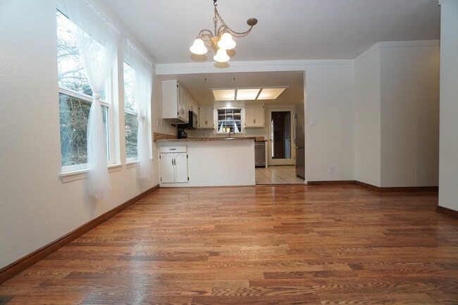 Building Photo - 2569 Camden Ln