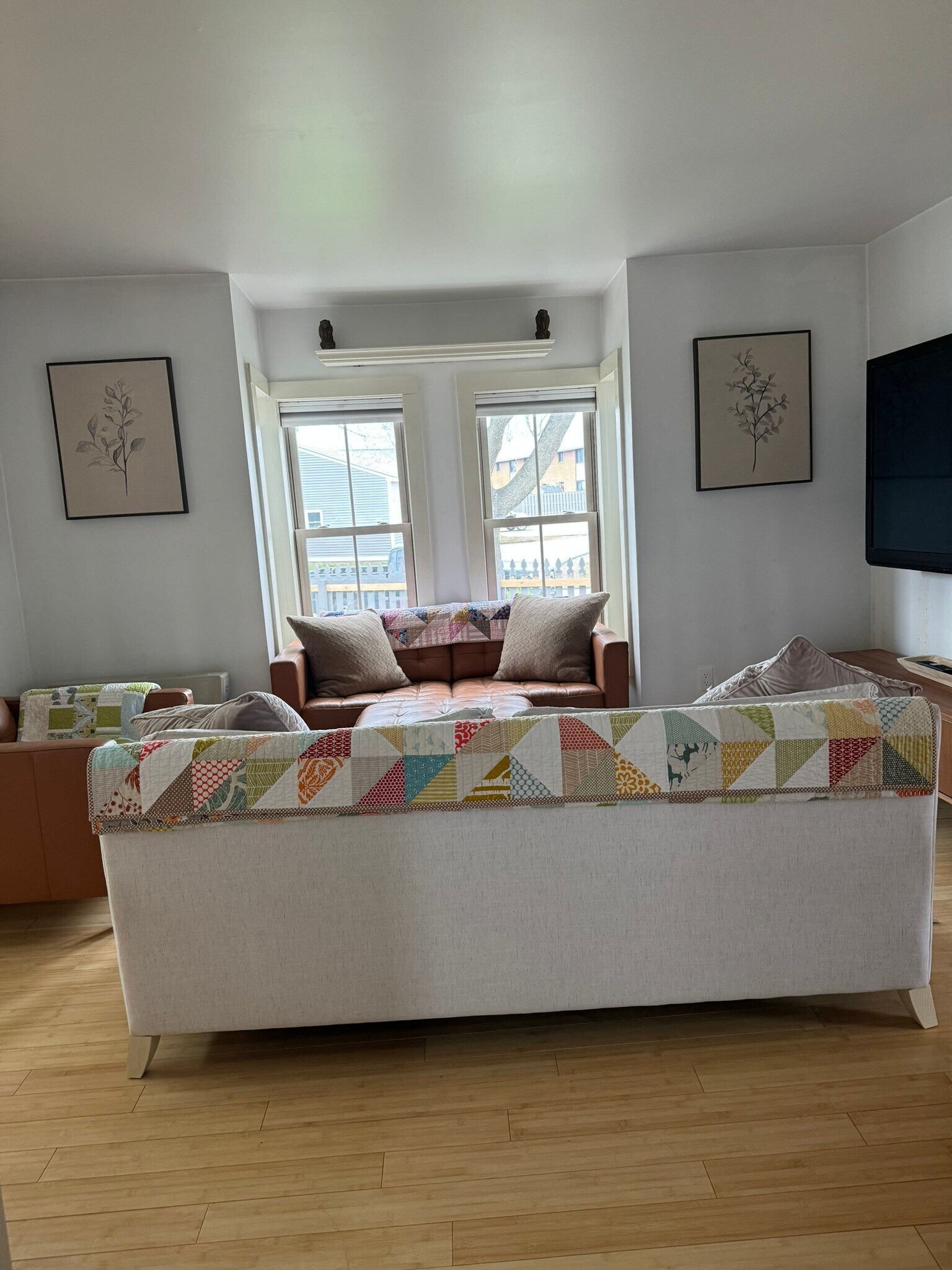 Building Photo - 44 Luck St