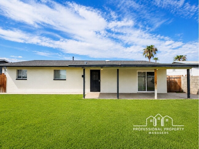Building Photo - 3-bedroom, 2-bathroom home in La Verne Terrace