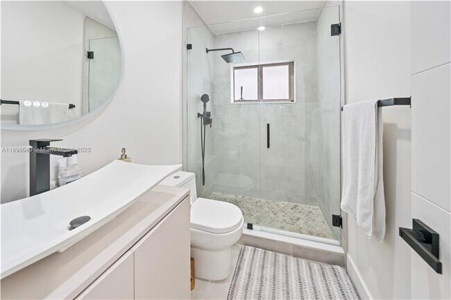 Building Photo - 1320 NE 210th Terrace