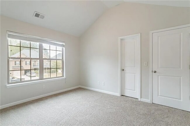 Building Photo - 3443 Woodshade Dr